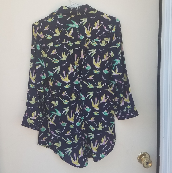 Catch my I medium bird button down - Picture 4 of 5